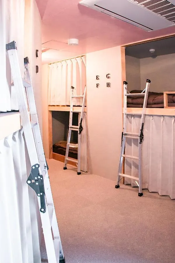 Linda Hostel 106 Ōsaka